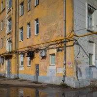 На углу :: Александр Синдерёв