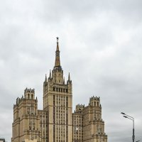 высотка на Восстания :: Артемий Канителькин