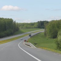 ВЕСЕННИЙ ПЕЙЗАЖ С ДОРОГОЙ :: Валентина 