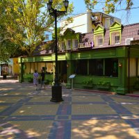 Керчь. Ресторан "Диван". :: Пётр Чернега