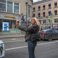 Городская Зарисовка :: юрий поляков