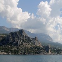 ...А над Симеизом - дождик... :: Александр Герасенков