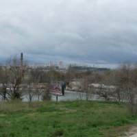 С видом на улицу  маршала  Жукова :: Валентин Семчишин