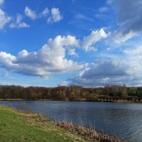 Апрельское небо :: Андрей Лукьянов
