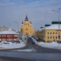 По дороге к собору Александра Невского :: Александр Синдерёв