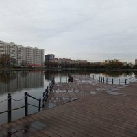 Апрель в городе :: Андрей Лукьянов