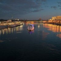 По Москва-реке :: Yevgeniy Malakhov