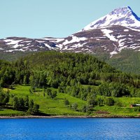 У подножия гор :: В.И 