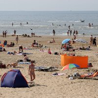 Пляж Анапы в знойный полдень :: Valziwa 