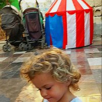 ИНТЕРЕСНАЯ   ИГРУШКА :: Анатолий Малобродский