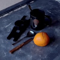 Натюрморт с чёрной кружкой :: София 