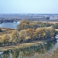 Осенний Днестр :: Олег Кабанец