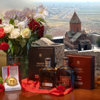 ВОСЬМОЙ ДЕСЯТОК ГНЁТ СПИНУ. ЧАША ЖИЗНИ ВЫПИТА ДО ДНА. :: Mila .