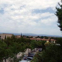 Окрестности крепости Каркассон. :: Владимир Драгунский