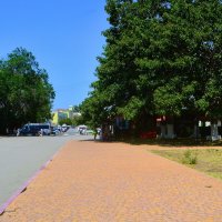 Керчь. Улица Кирова летом. :: Пётр Чернега