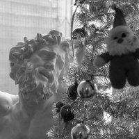 с мольбою к Дедушке Морозу :: Максим Должанский