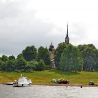 На берегу  Угличского водохранилища. :: Анастасия Смирнова