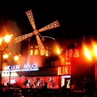 Кабаре «Мулен Руж». Париж :: Сергей Сомихин