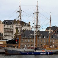 " Kaskelot" в порту Сен-Мало :: В.И 