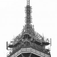 Верхняя смотровая площадка Эйфелевой башни :: Сергей Сомихин