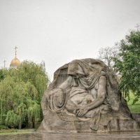 Скульптура Скорбь матери на Мамаевом кургане :: Andrey Lomakin Скульптура Скорбь матери на Мамаевом кургане :: Andrey Lomakin