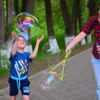 Магия мыльных пузырей. :: Михаил К