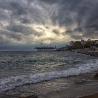 А где-то в Крыму... :: Александр Лисовский