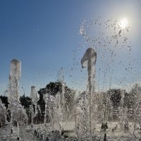Брызги фонтана. :: Любовь Брызги фонтана. :: Любовь