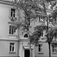 Московский дворик. :: Любимова Ольга