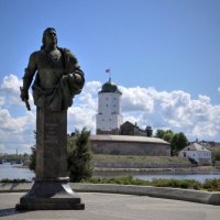 Памятник генерал-адмиралу Фёдору Апраксину :: Andrey Lomakin