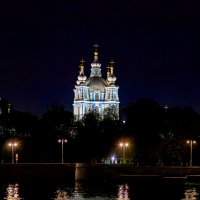 Санкт-Петербург. Ночная прогулка по Неве. :: Yuri Chudnovetz
