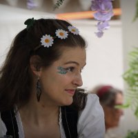 Хозяйка лавки :: Олег Чемоданов