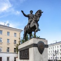 Памятник Михаилу Ярославичу Тверскому :: Gen 