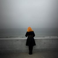 Маяк в тумане Балтийского моря. :: Виктор Савельев