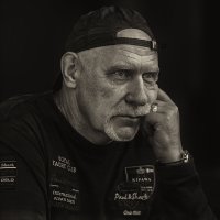 Грустный фотограф :: Александр Лисовский Грустный фотограф :: Александр Лисовский
