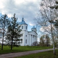 Храм по дороге на ж/д станцию :: Сергей Цветков