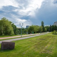 Прогулка по бульвару :: Александр Синдерёв Прогулка по бульвару :: Александр Синдерёв