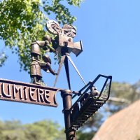 «Братья Люмьер» . Указатель в кафе (отель). Чуть ниже PRO : «Прибытие поезда» :: Alexey YakovLev «Братья Люмьер» . Указатель в кафе (отель). Чуть ниже PRO : «Прибытие поезда» :: Alexey YakovLev