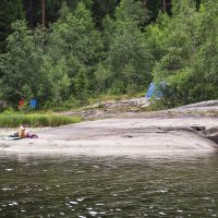 Северный курорт ( теплое море для слабаков, мы купаемся в Ладоге) :: skijumper Иванов
