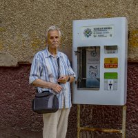 У автомата :: Анатолий Чикчирный