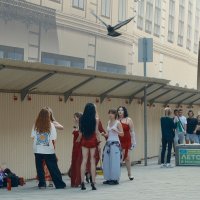 Возле ГУМа