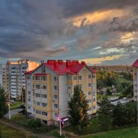 "Августовский вечер на окраине"©