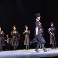 Из серии Кавказкие танцы :: Мариша Тим Из серии Кавказкие танцы :: Мариша Тим