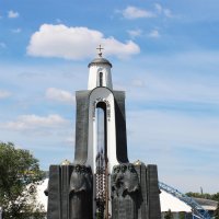мемориальный комплекс «Остров Мужества и Скорби».