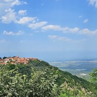 Алазанская долина - это огромная плодородная равнина в Кахетии, Грузия
