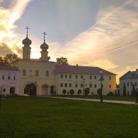 Вечерний монастырь :: Сергей 