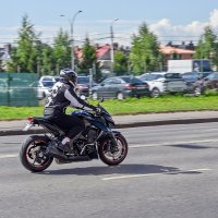 Промчался мимо