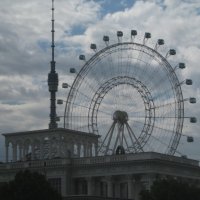 Москва. ВДНХ. Колесо обозрения "Солнце Москвы". Останкинская телебашнч :: Дмитрий Никитин