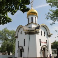 ХРАМ СВЯТОЙ БЛАЖЕННОЙ КСЕНИИ ПЕТЕРБУРГСКОЙ В МОСКВЕ