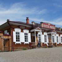 В музее «Тальцы»  — здание Волостного правления :: Лидия Бусурина
